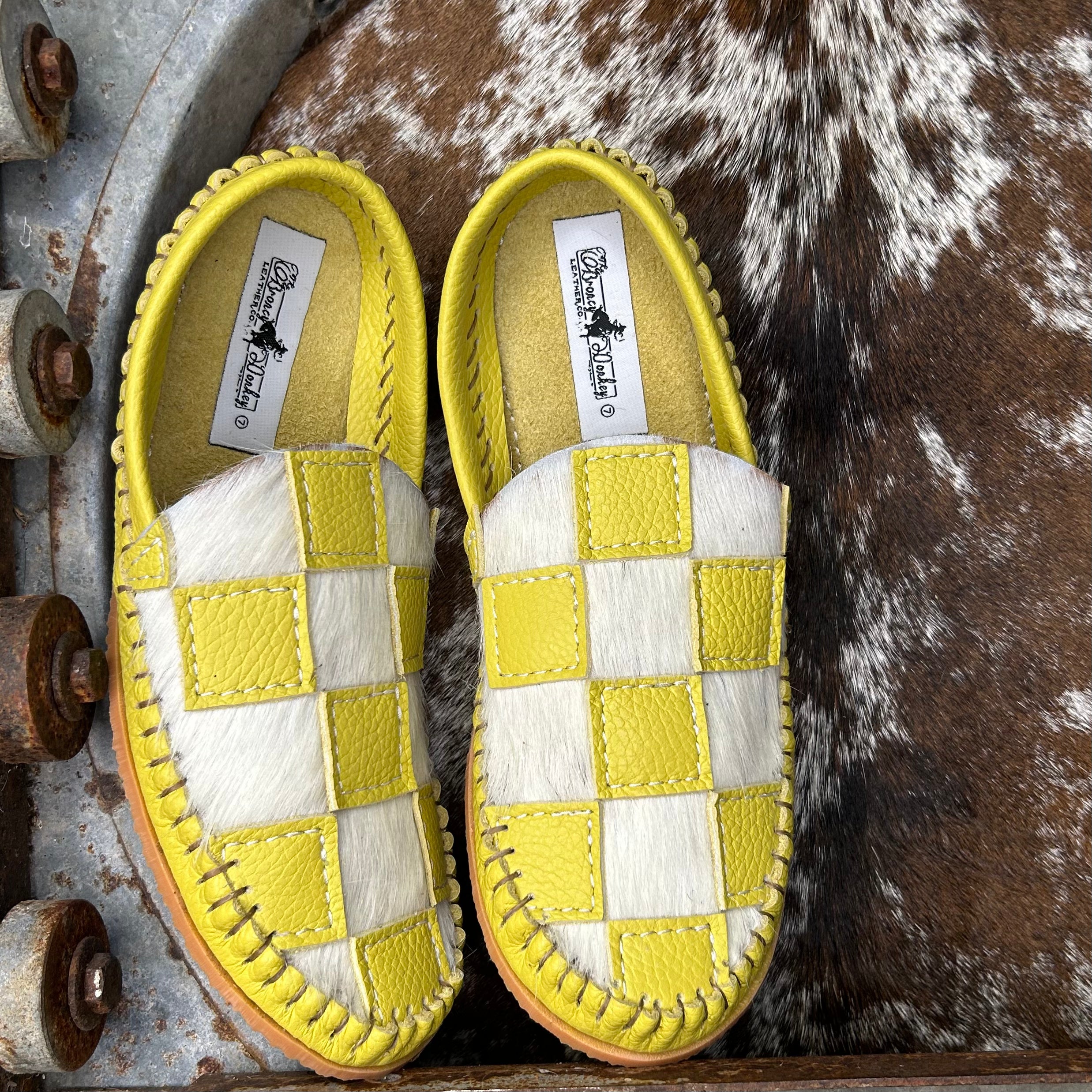Checker Mule (size 9)