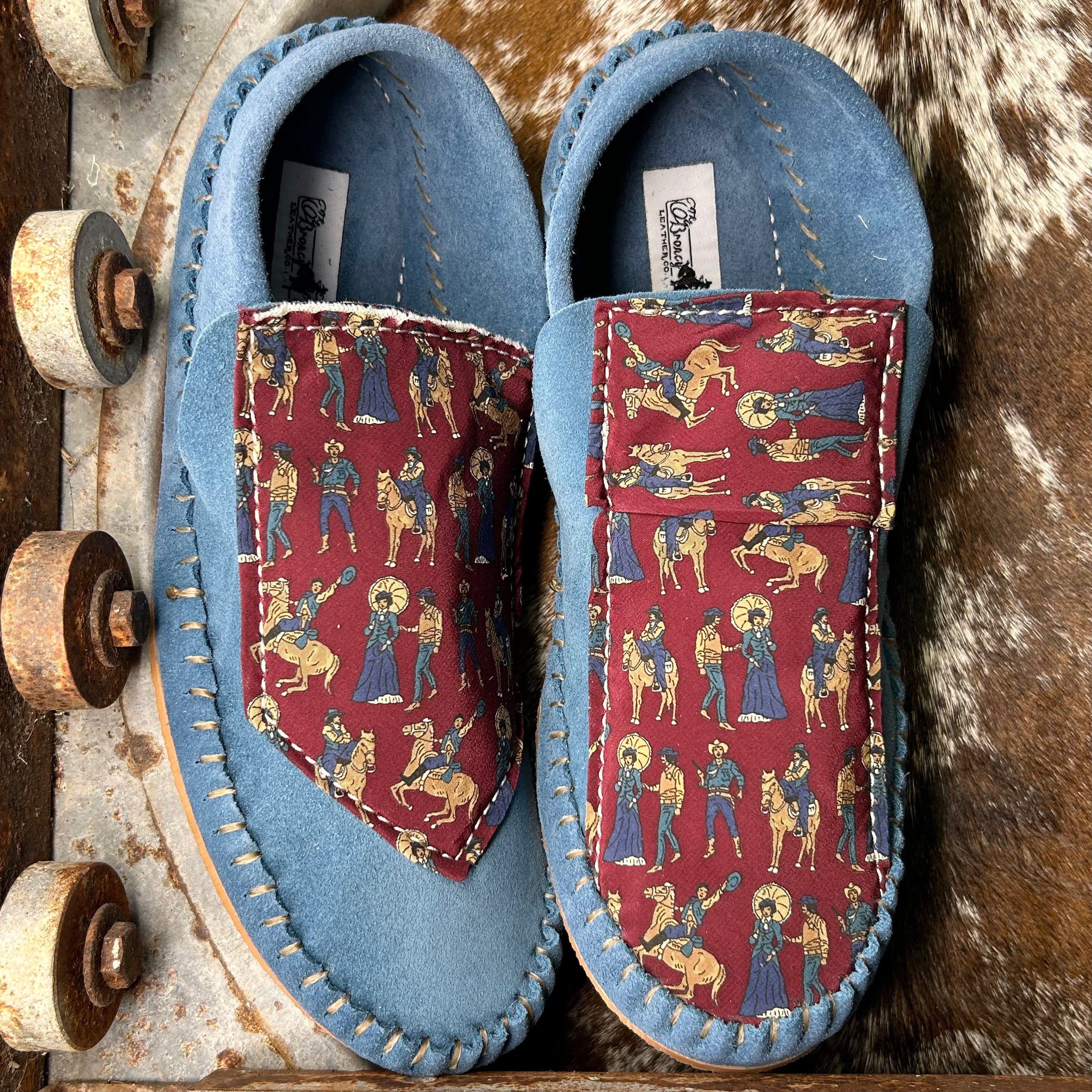 Tie Dayworkers (Size 9)