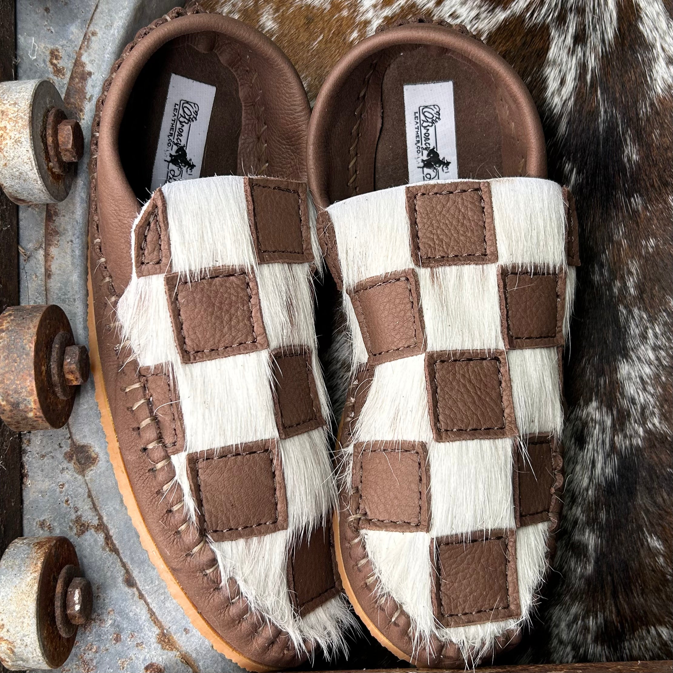 Checkered Dayworkers (Size 10)