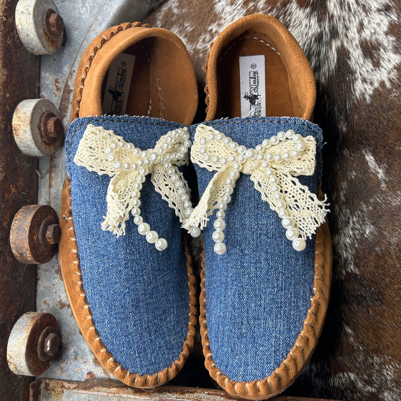 Pearl Bow Dayworker (size 8)