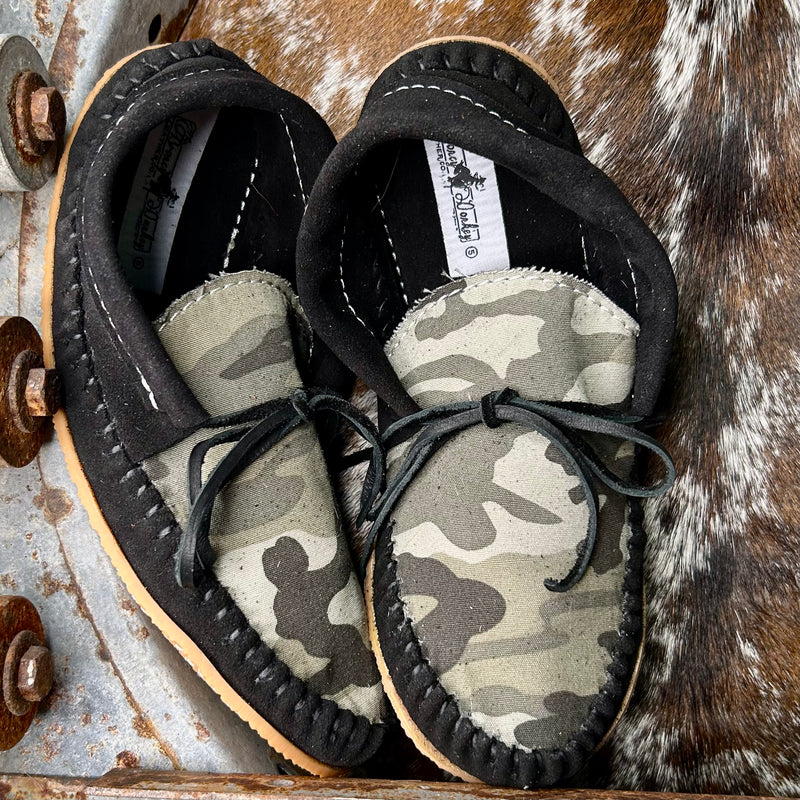 Camo Muleys (Size 8)