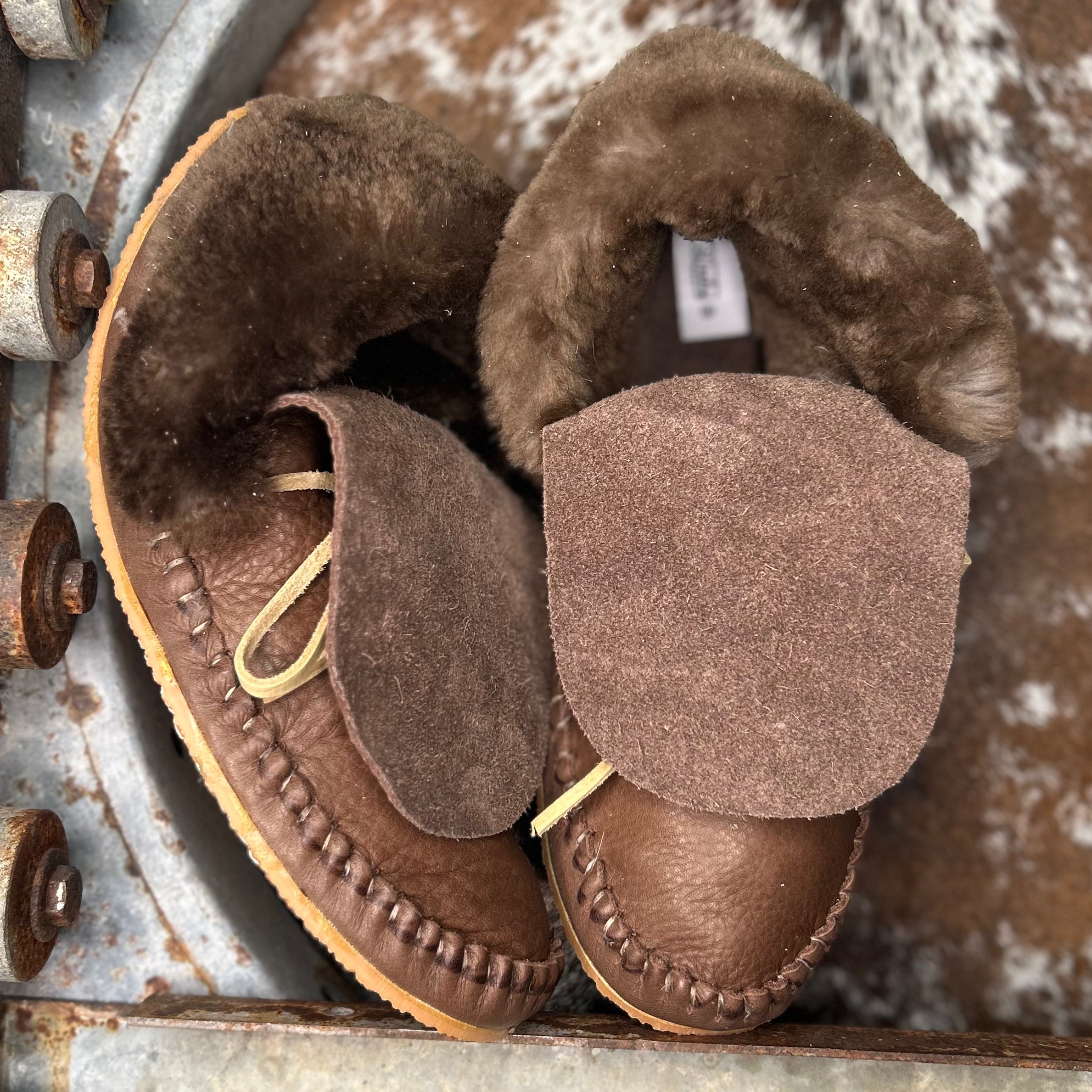 Chocolate beaver fur (size 9)