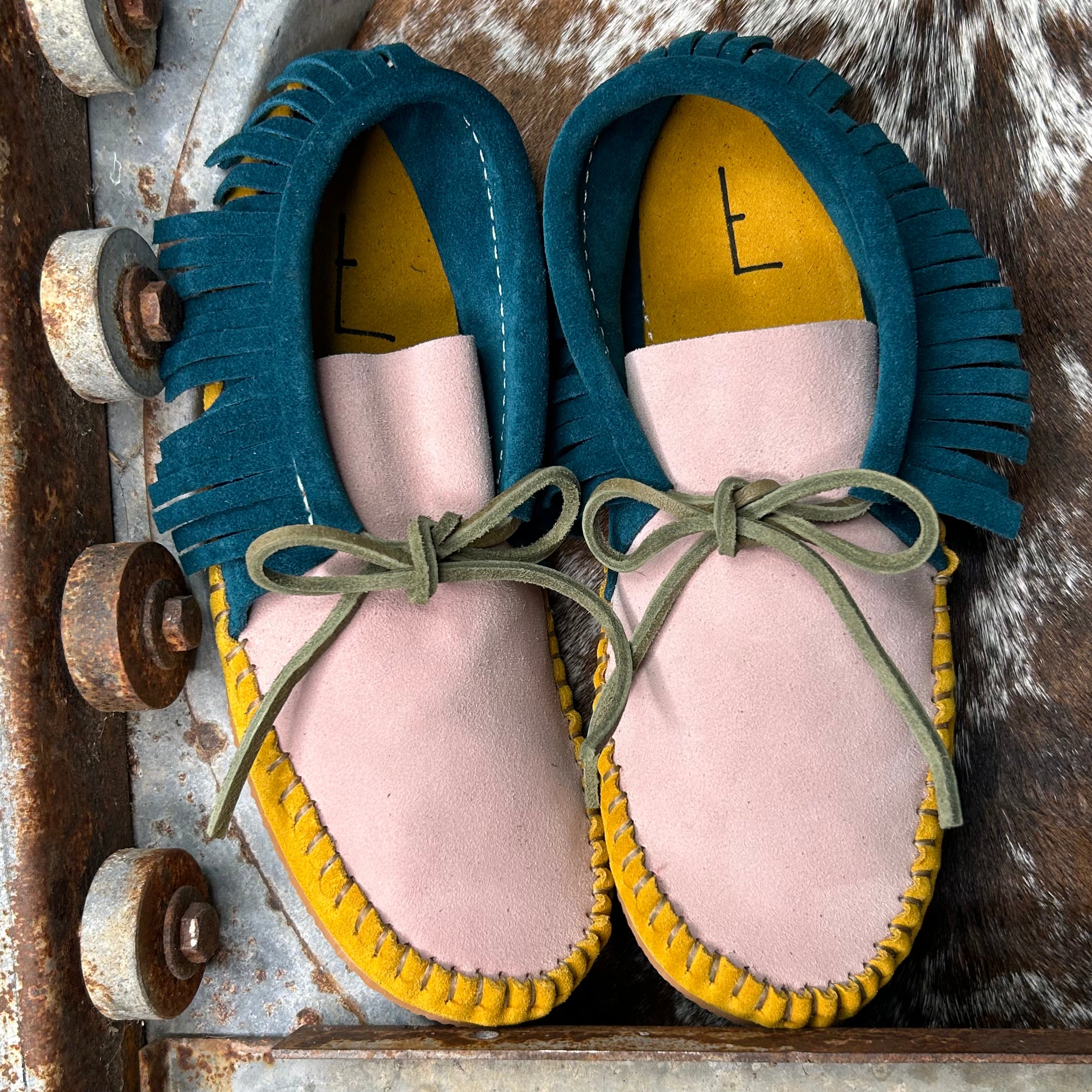Colorblock shorties (size 7)