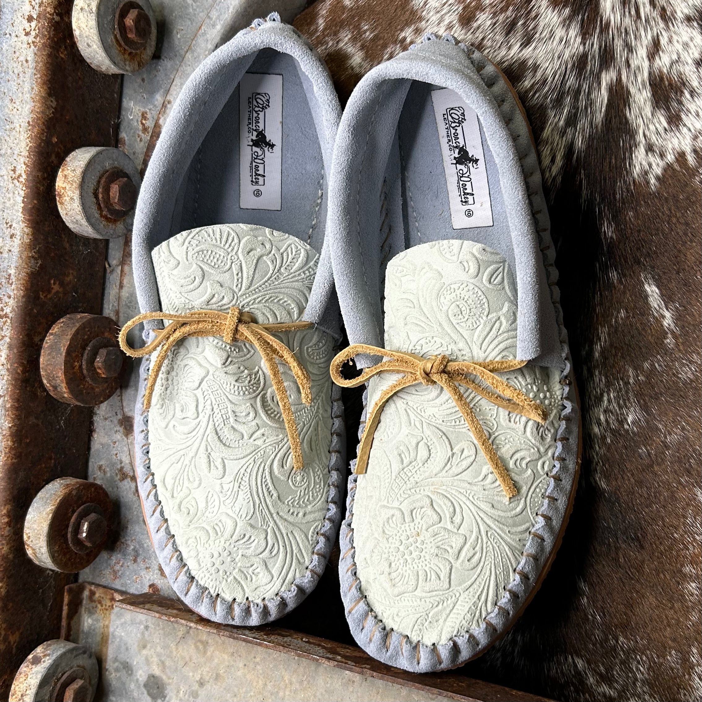 Embossed Muley (Emily) (size 10)