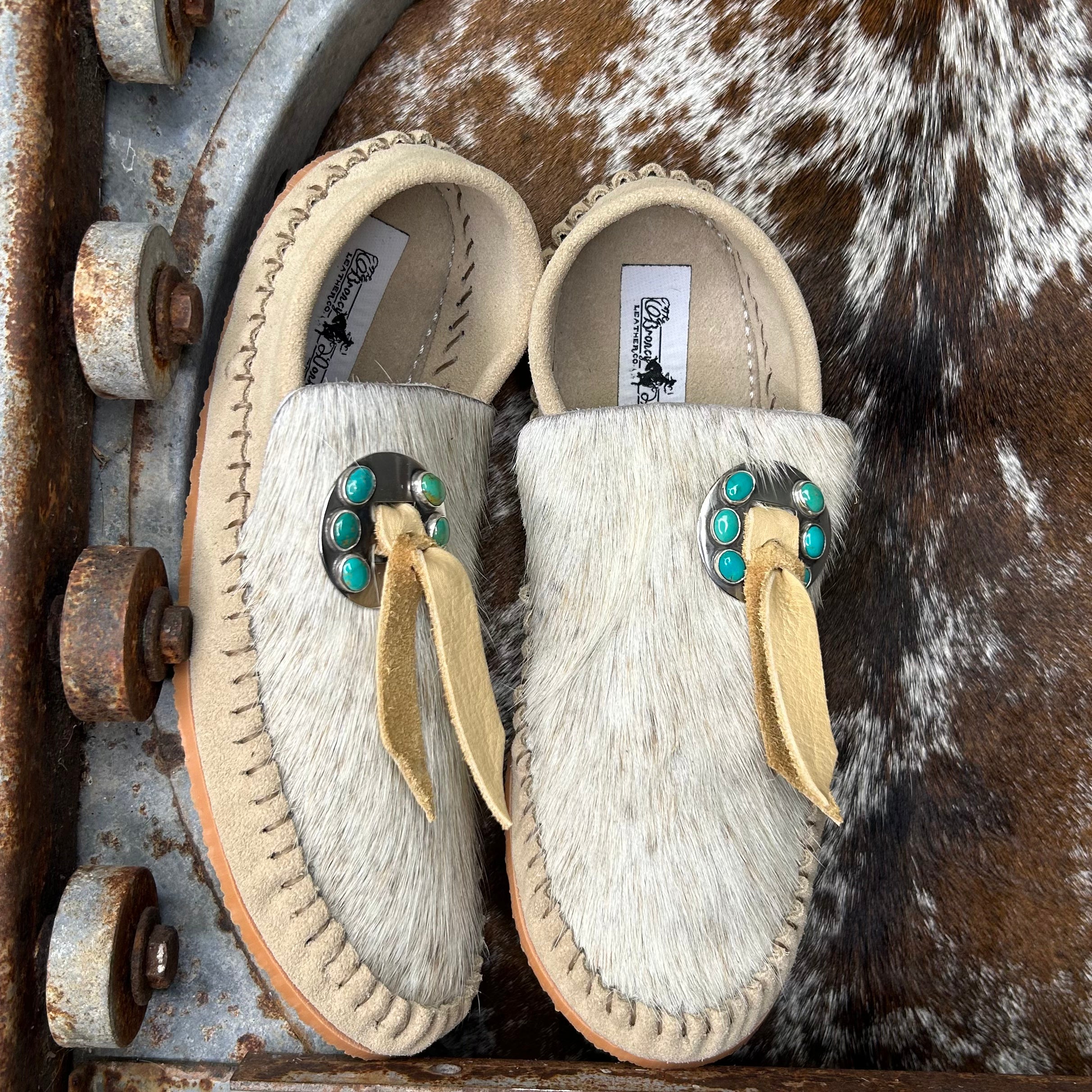Concho Cowhide Dayworker (size 6)