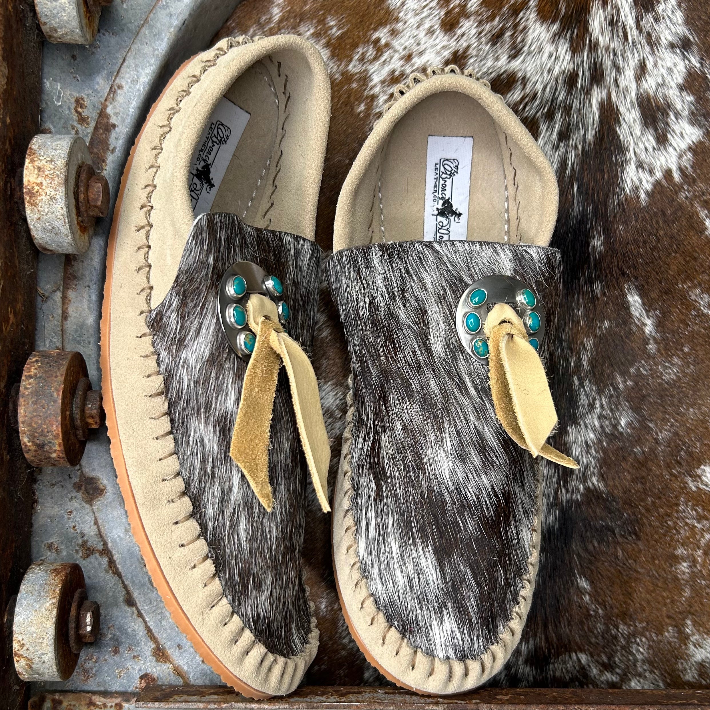 Concho Cowhide Dayworker (size 8)