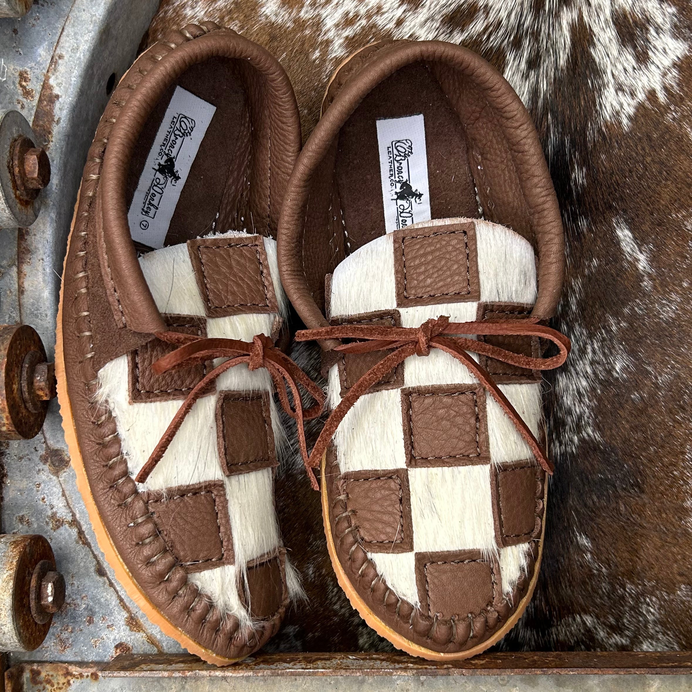 Checker Muley (size 8)