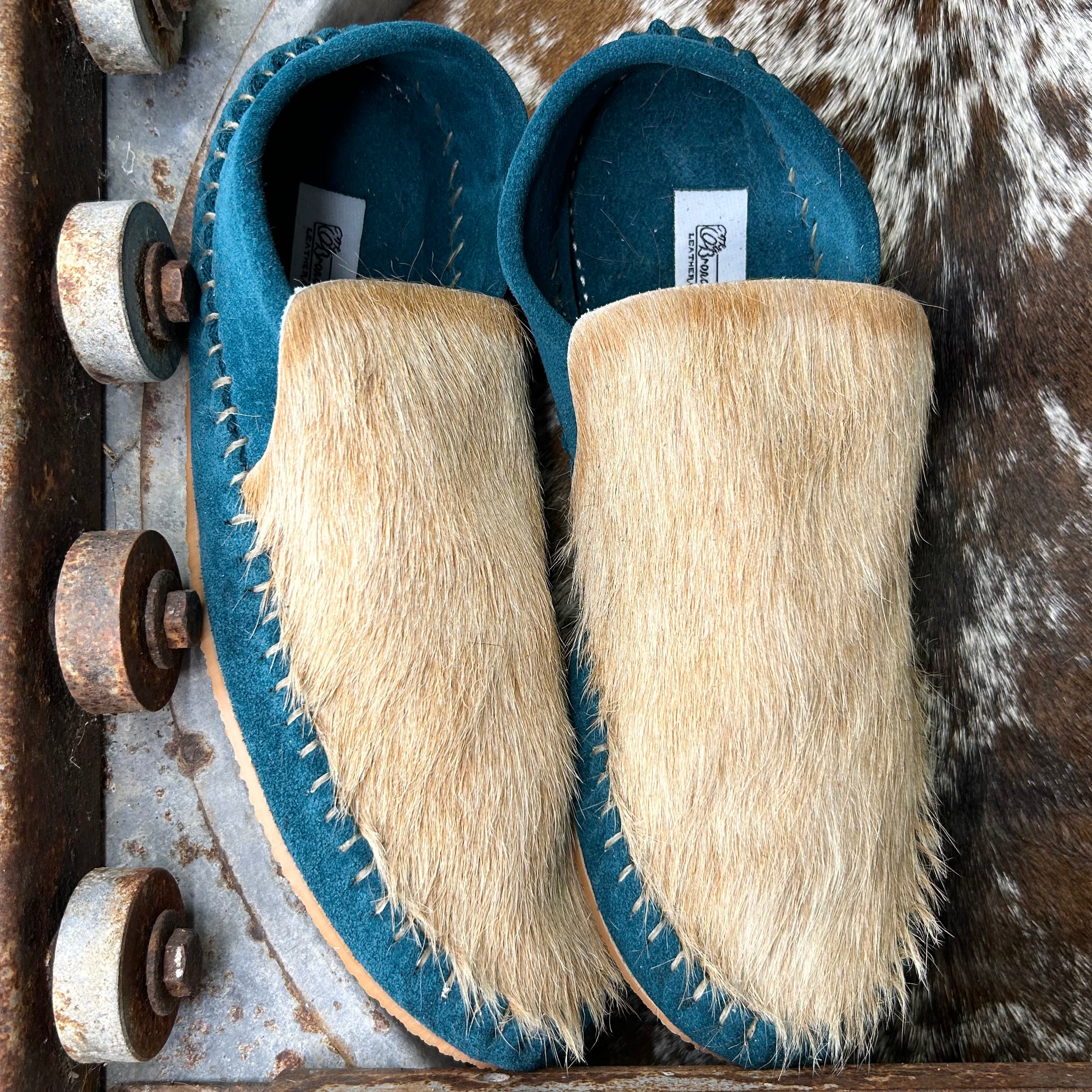 Cowhide Dayworkers (Size 9)