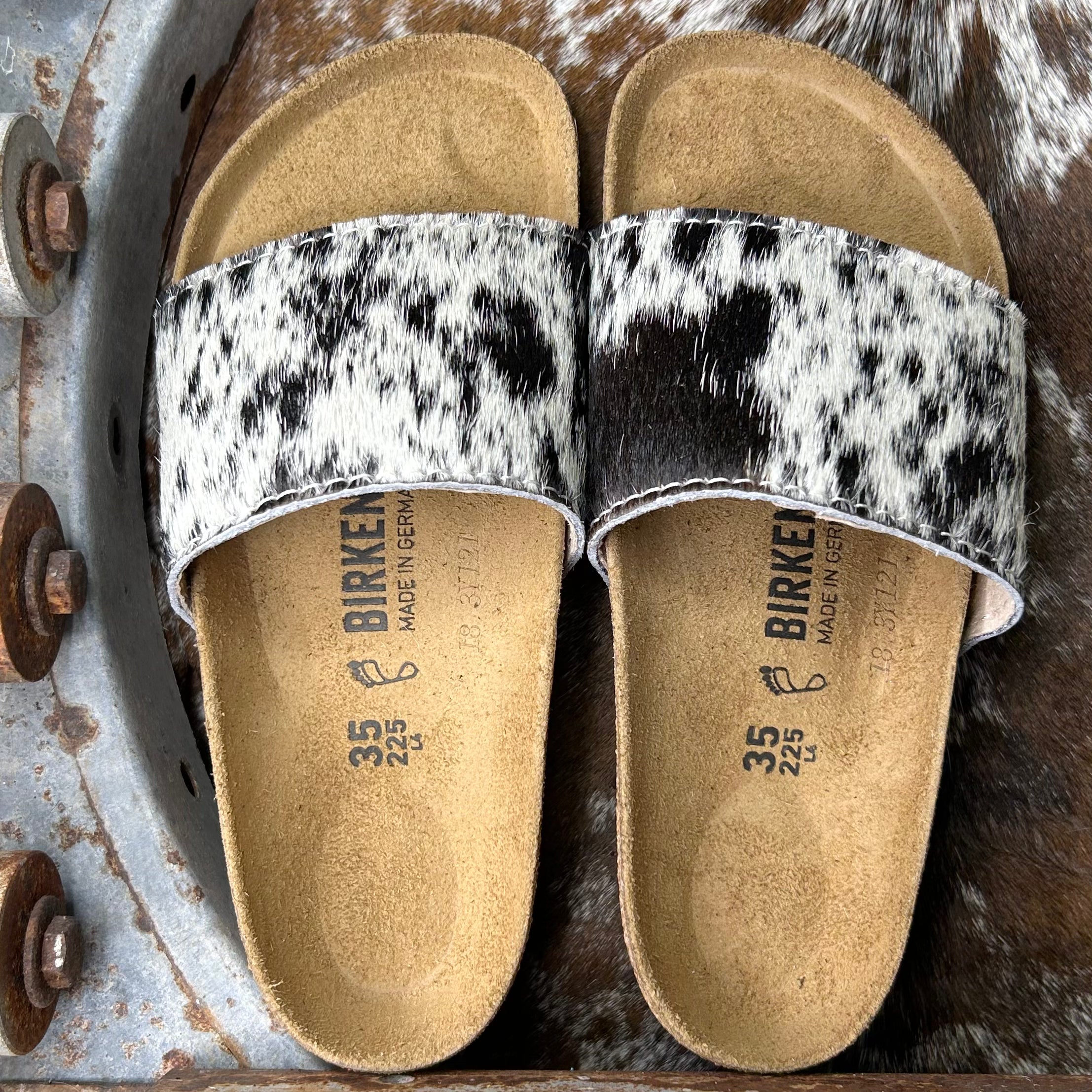 Cowhide Rancheras (Size 35)