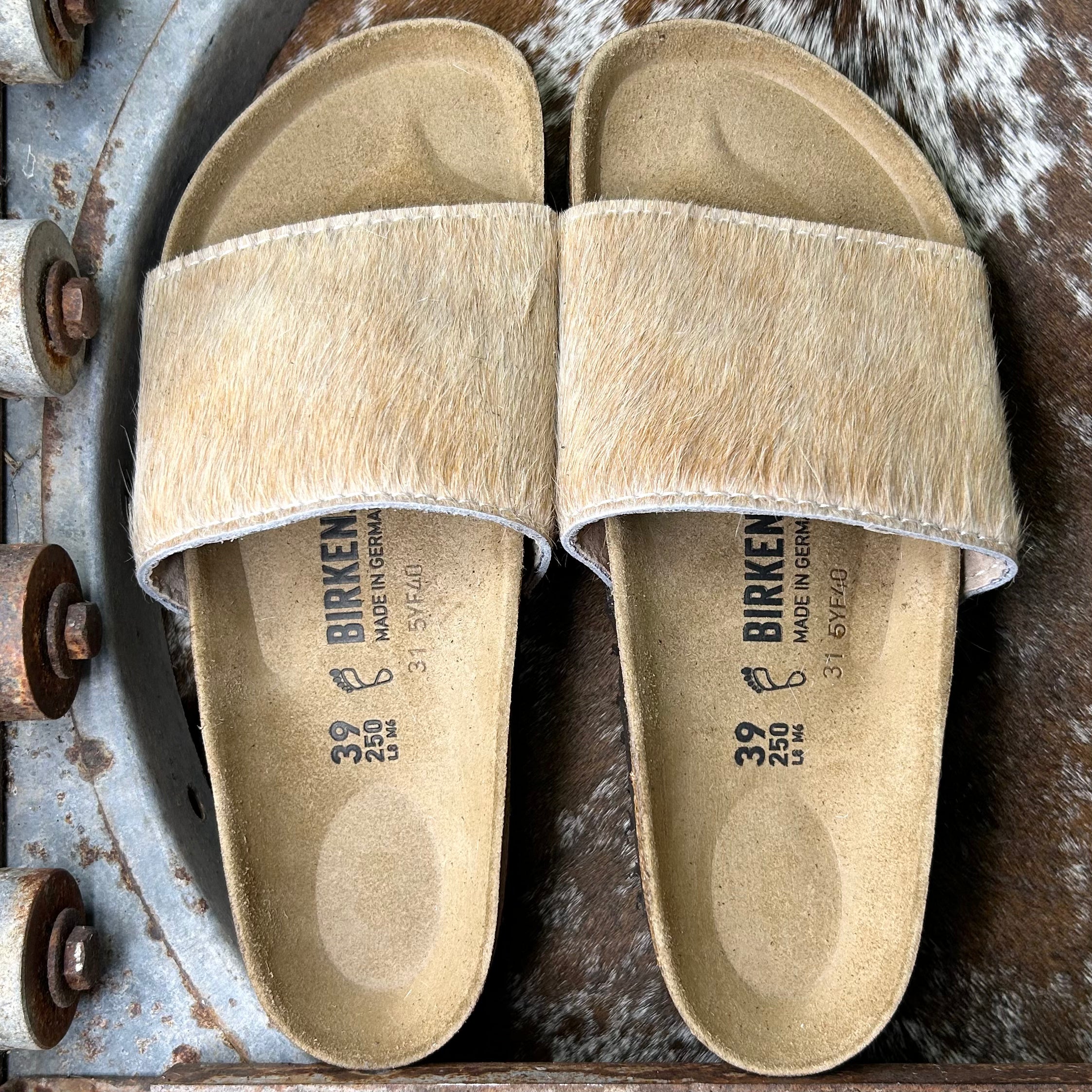 Cowhide Rancheras (Size 39)