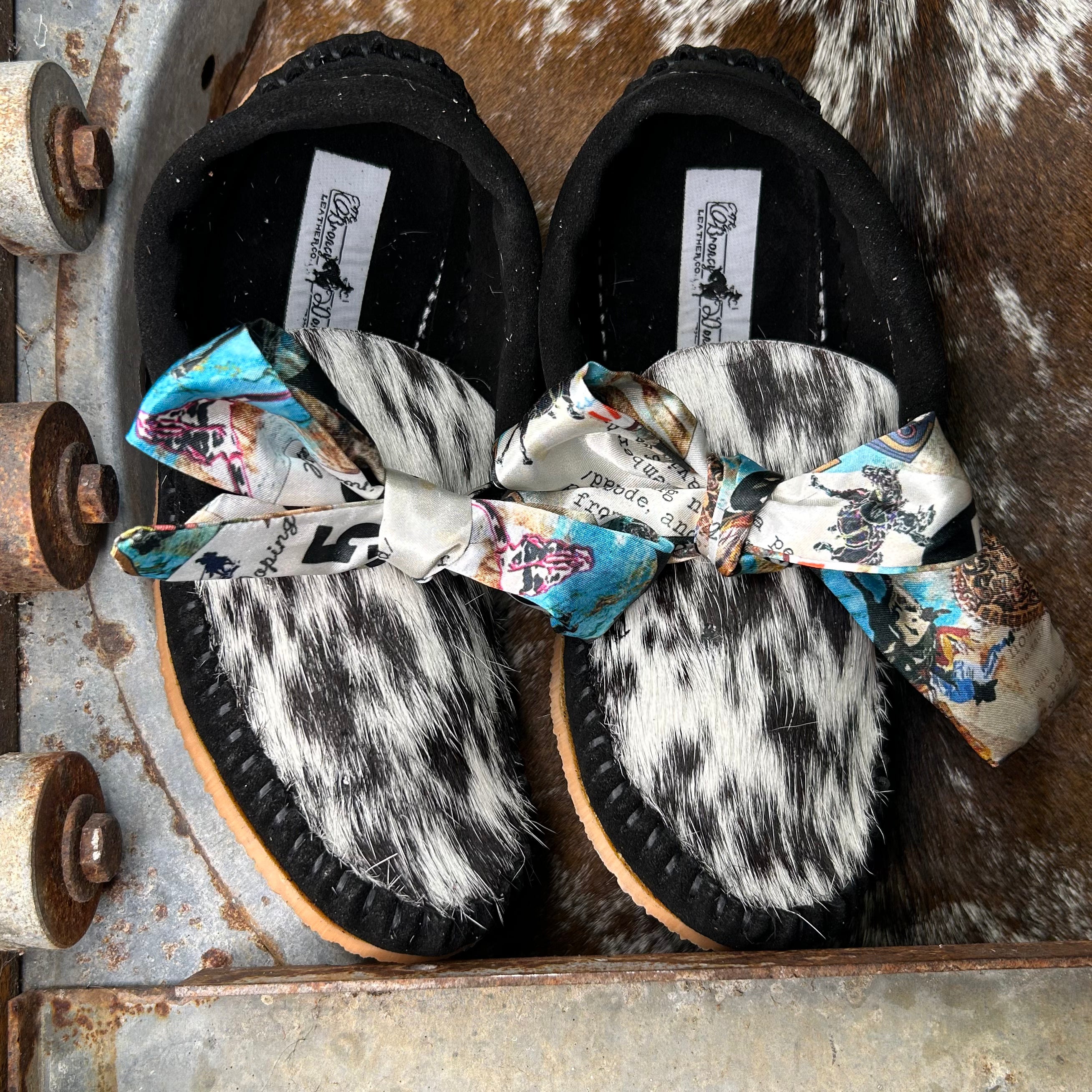 Wild Rag Muleys (Size 9)
