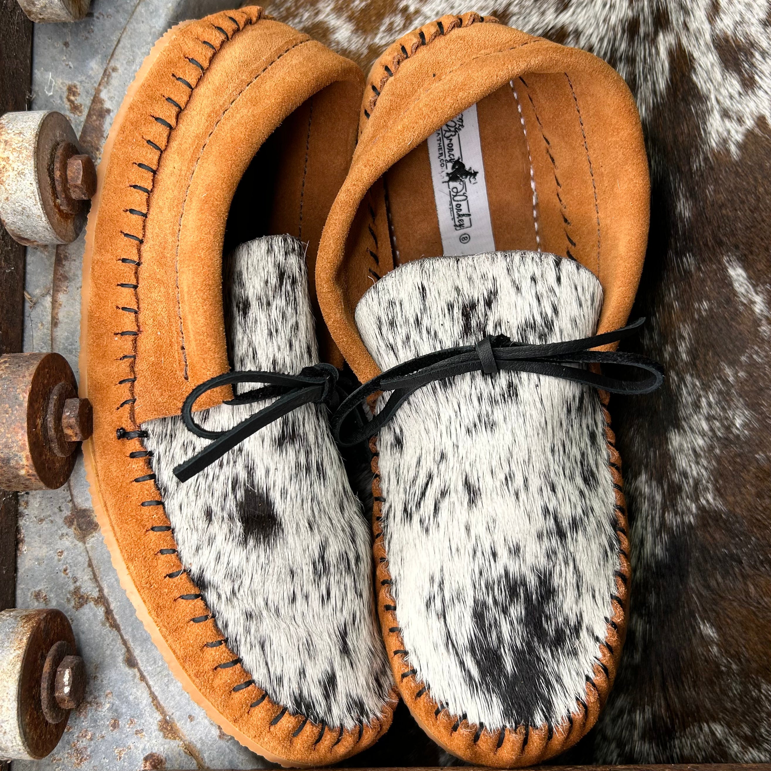 Cowhide Muleys (Size 8)