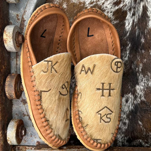 Branded mule (size 5)