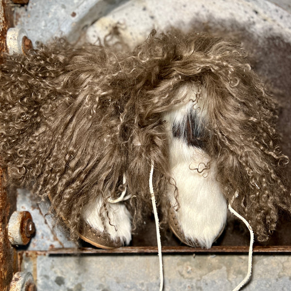 Fur (size 6)