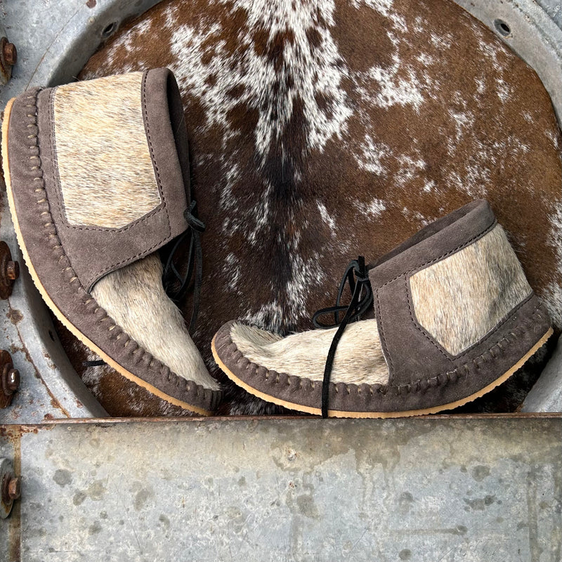 Cowhide back (size 10)