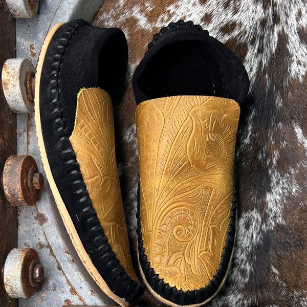Embossed Dayworker (size 11)